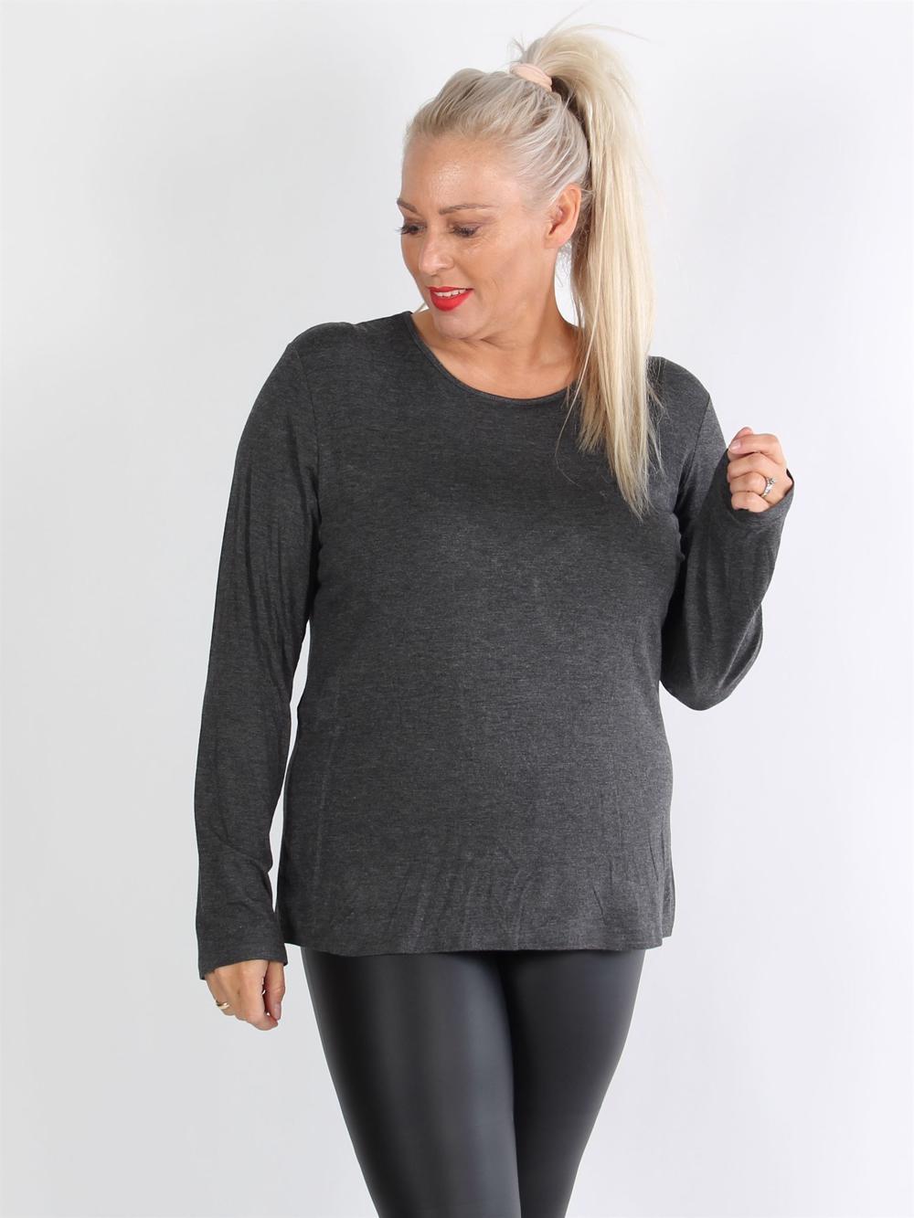 Bari - Svart långärmad basblus med svart färg